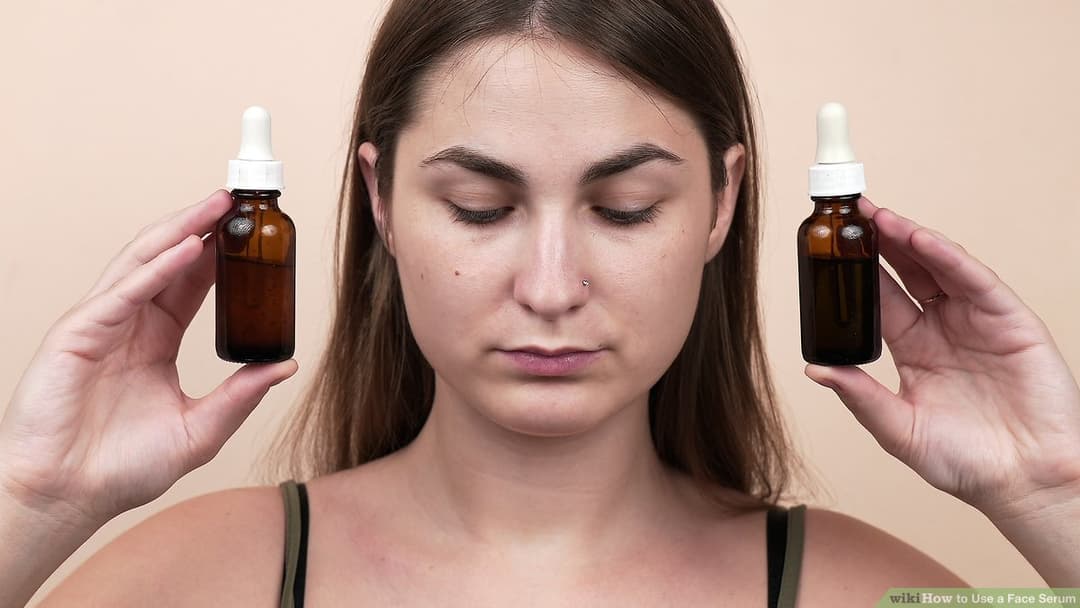 ابتدا از سرم استفاده کنم یا مرطوب کننده؟ ابتدا از سرم استفاده کنم یا مرطوب کننده؟